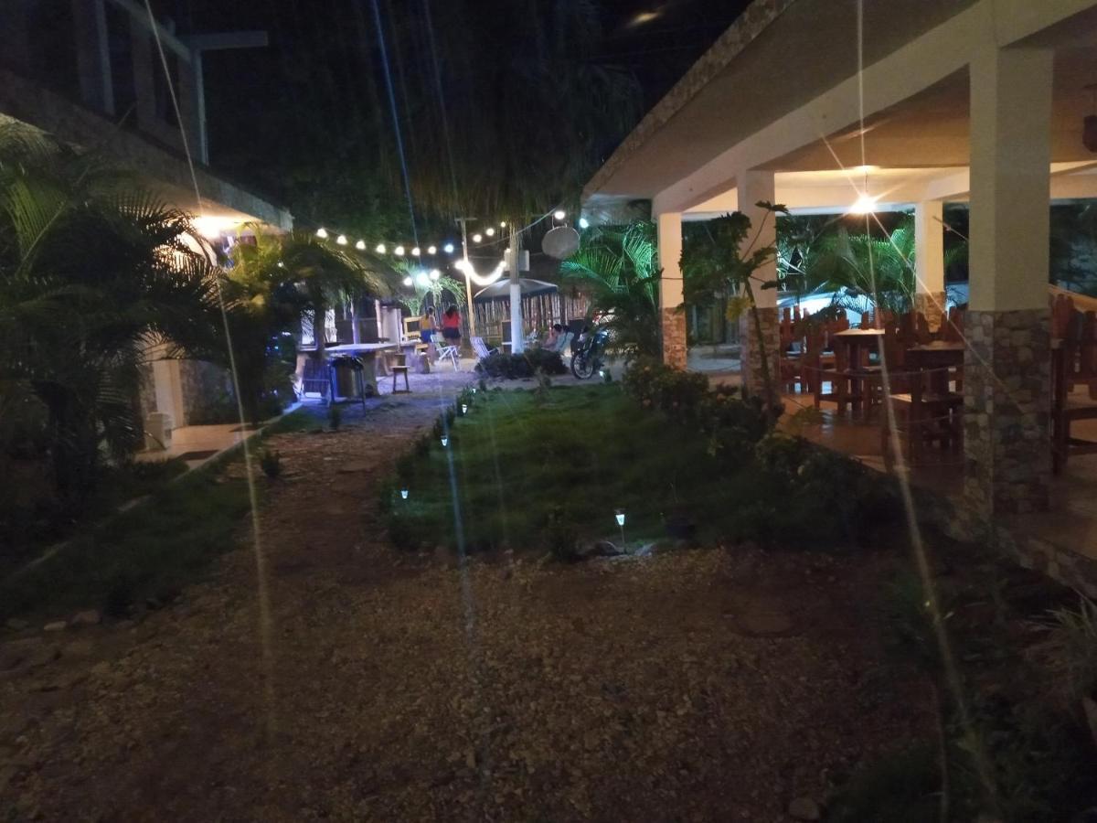 Hostal Cuyagua Palomino Exterior photo