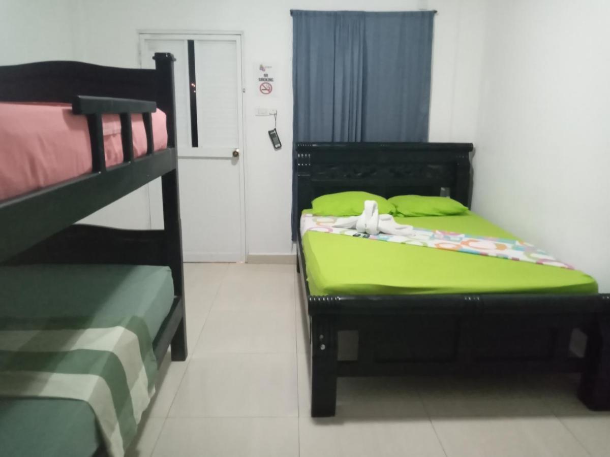 Hostal Cuyagua Palomino Exterior photo
