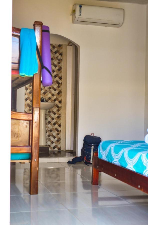 Hostal Cuyagua Palomino Exterior photo